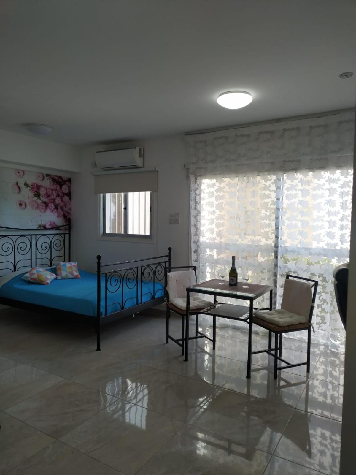 Stelia'S Seagate Studio Apt. Ларнака Екстериор снимка